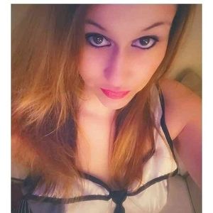 Meet your Posher, Khristine